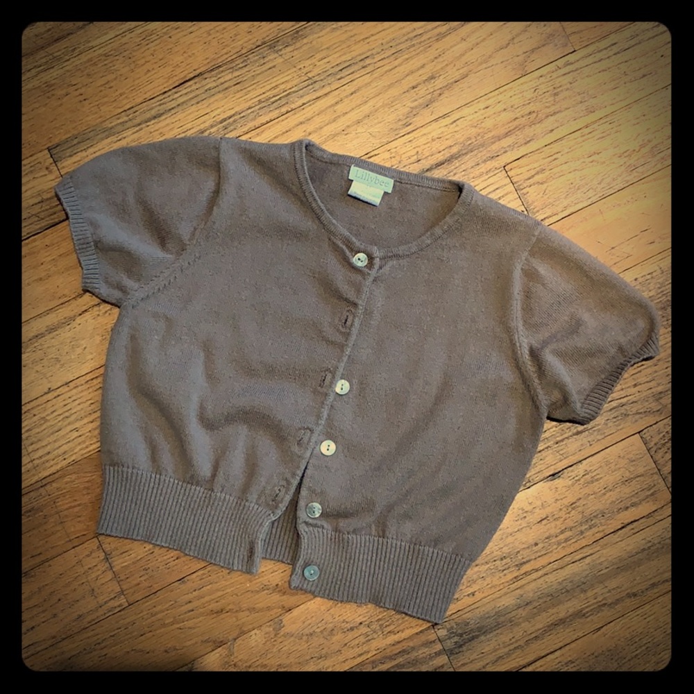 Short sleeve sweater